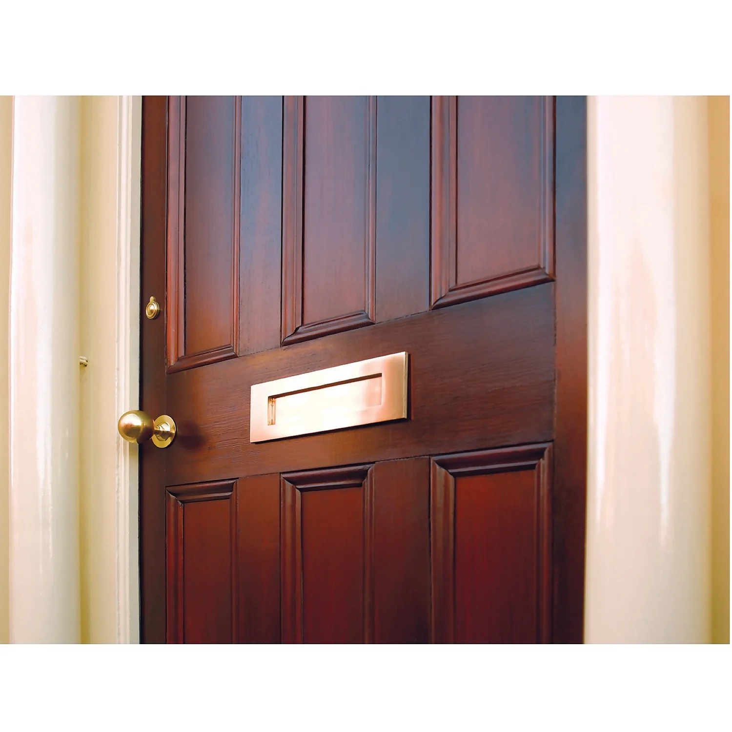 Ronseal Quick Drying Woodstain Walnut Satin - 750ml 4 Ronseal Quick Drying Woodstain Walnut Satin - 750ml - Image 2