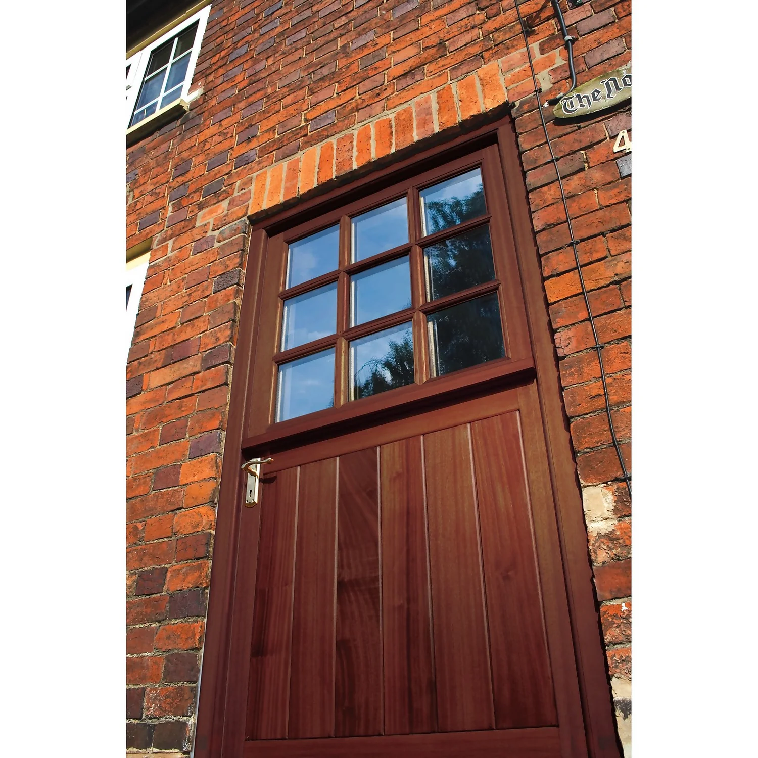 Ronseal Quick Drying Woodstain Walnut Satin - 750ml 6 Ronseal Quick Drying Woodstain Walnut Satin - 750ml - Image 4