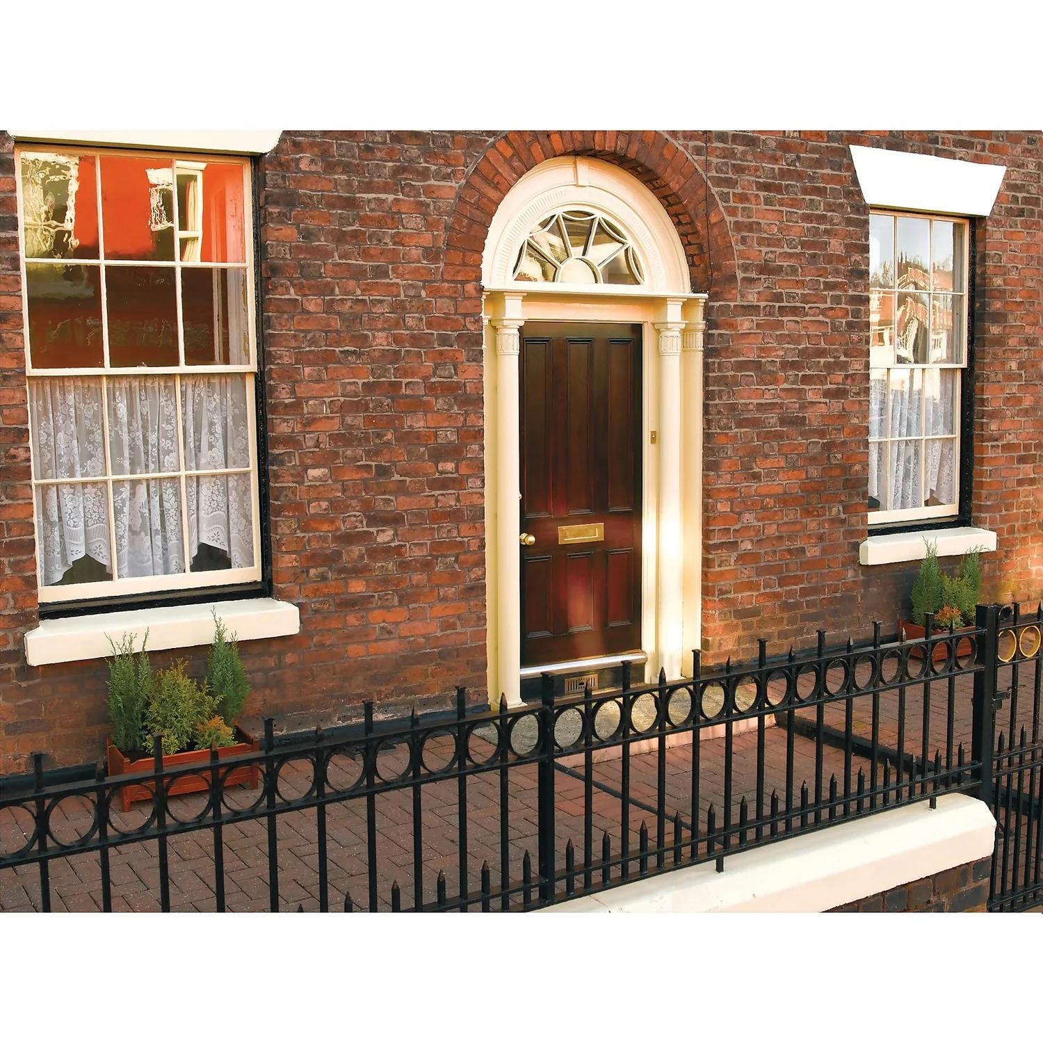 Ronseal 10 Year Woodstain Walnut Satin - 750ml 4 Ronseal 10 Year Woodstain Walnut Satin - 750ml - Image 2