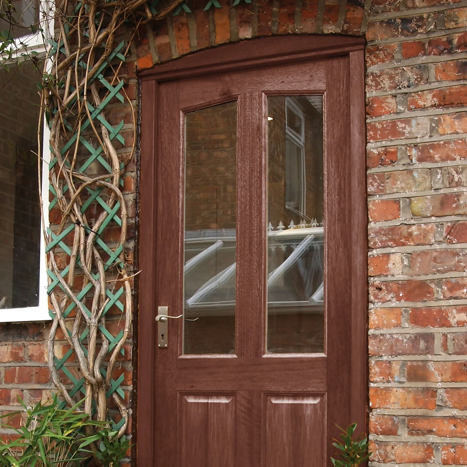 Sadolin Extra Durable Woodstain Teak - 2.5L 4 Sadolin Extra Durable Woodstain Teak - 2.5L - Image 2